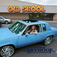 SL860-OldSkool-BlueCar